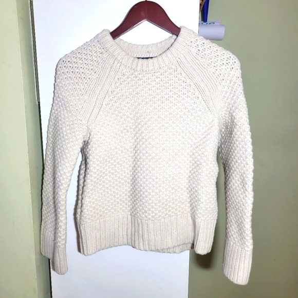 Banana Republic Merino wool popcorn Honeycomb Stitch Sweater cream ecru small - Picture 4 of 9